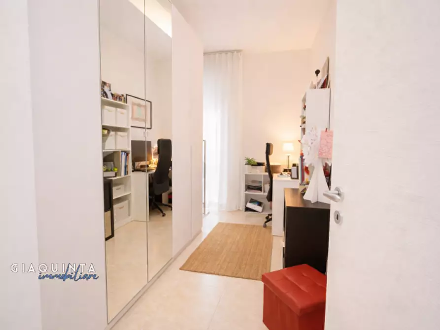 Immagine 9 di Appartamento in vendita  in Via Camillo Benso Conte di Cavour n.82 a Militello In Val Di Catania