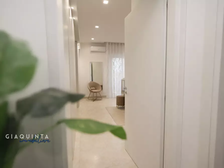 Immagine 15 di Appartamento in vendita  in Via Camillo Benso Conte di Cavour n.82 a Militello In Val Di Catania