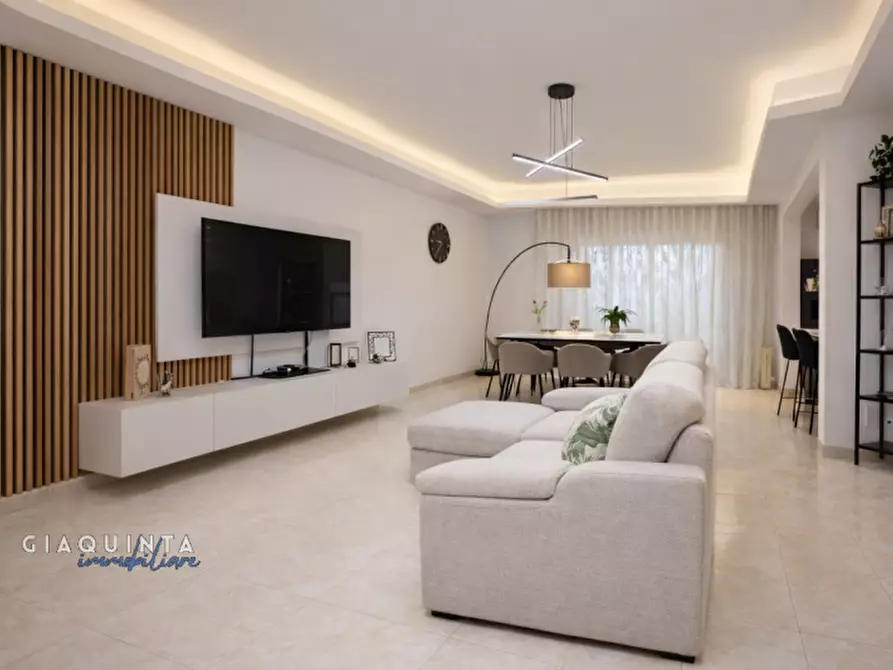 Immagine 18 di Appartamento in vendita  in Via Camillo Benso Conte di Cavour n.82 a Militello In Val Di Catania