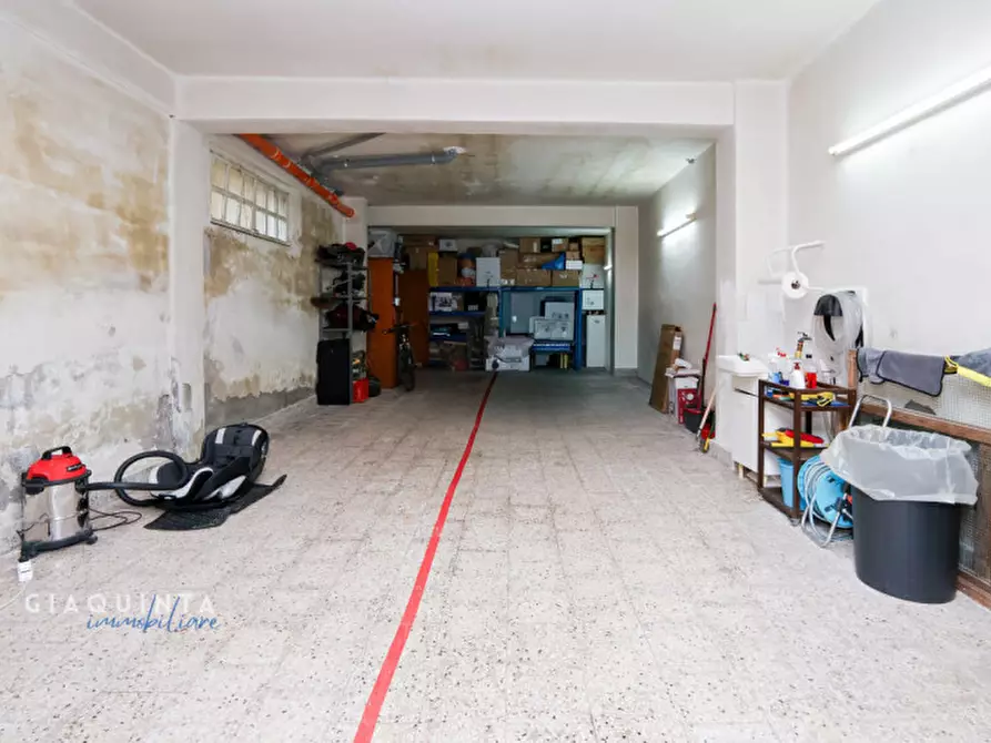 Immagine 23 di Appartamento in vendita  in Via Camillo Benso Conte di Cavour n.82 a Militello In Val Di Catania