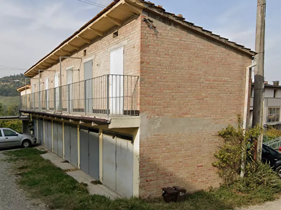 Immagine 1 di Garage in vendita  in Via Gesso a Zola Predosa