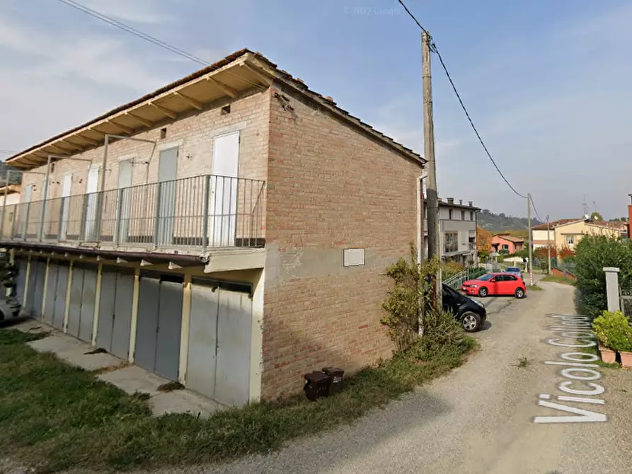 Immagine 3 di Garage in vendita  in Via Gesso a Zola Predosa