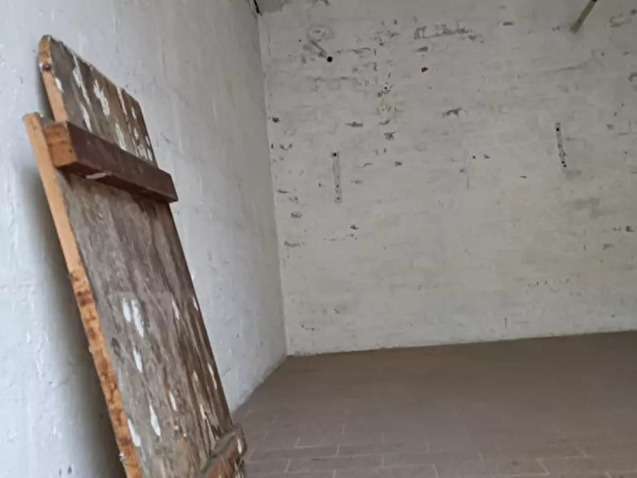 Immagine 9 di Garage in vendita  in Via Gesso a Zola Predosa