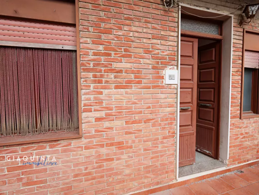 Immagine 1 di Casa indipendente in vendita  in Via Milano N.32 a Palagonia