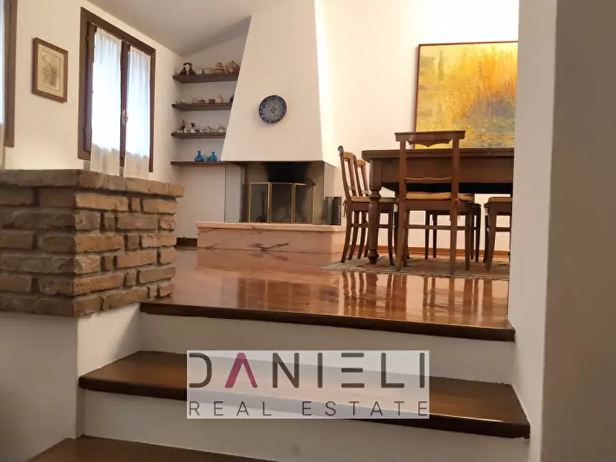 Immagine 2 di Attico in affitto  in Via Madonetta a Montecchio Maggiore