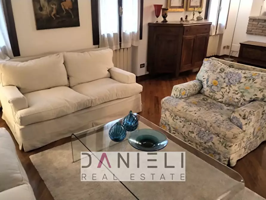 Immagine 8 di Attico in affitto  in Via Madonetta a Montecchio Maggiore