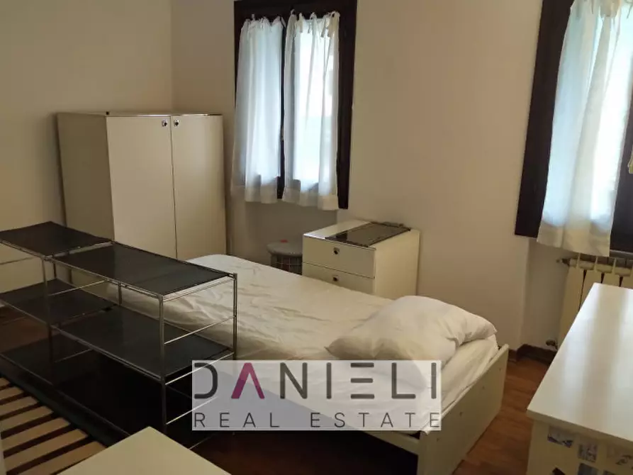 Immagine 15 di Attico in affitto  in Via Madonetta a Montecchio Maggiore