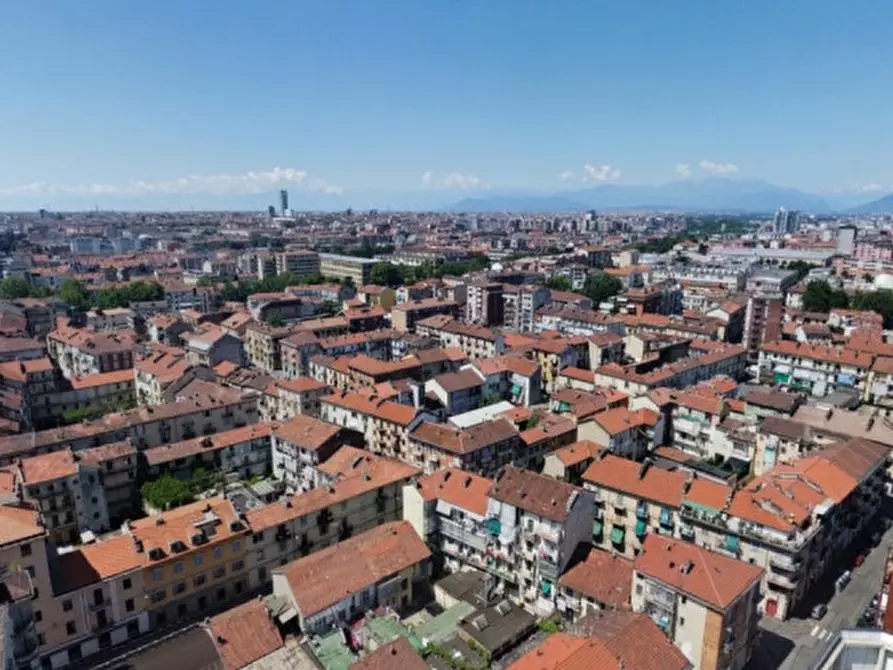 Immagine 33 di Appartamento in vendita  in VIA ELVO 24 a Torino