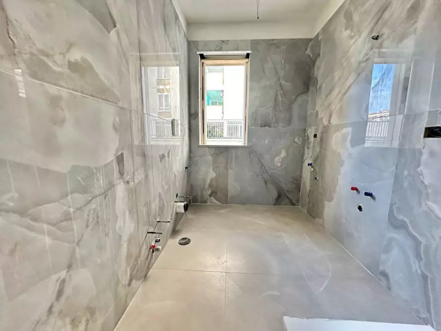 Immagine 11 di Appartamento in vendita  in VIA VITO DI JASI a Aversa