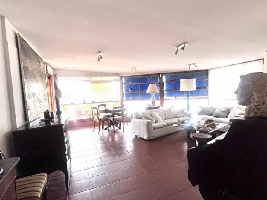 Immagine 4 di Appartamento in affitto  in Via degli Orti della Farnesina a Roma