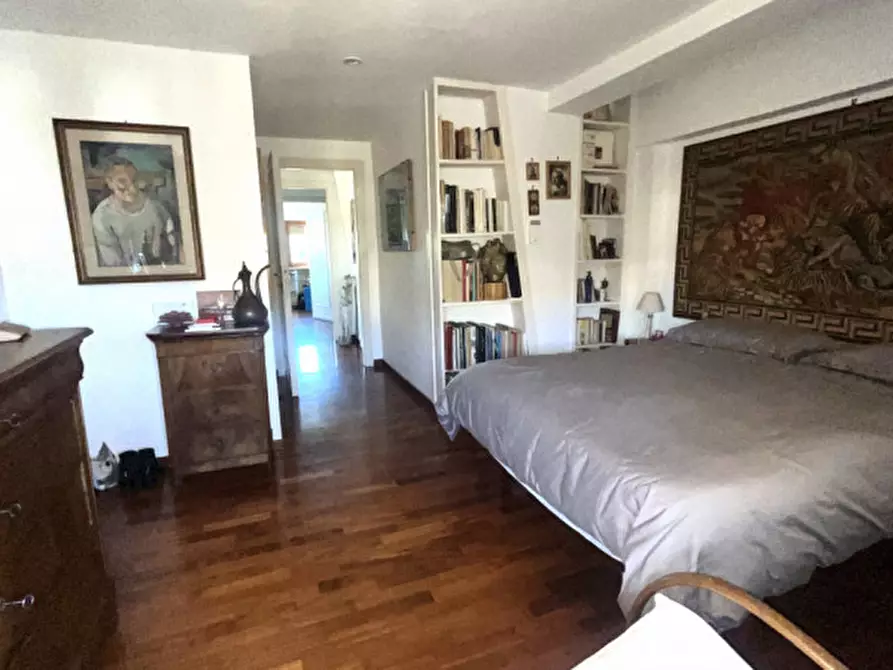 Immagine 5 di Appartamento in affitto  in Via degli Orti della Farnesina a Roma