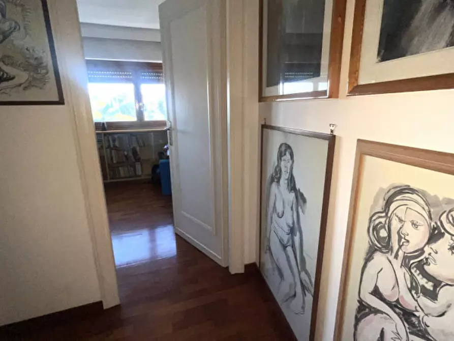 Immagine 11 di Appartamento in affitto  in Via degli Orti della Farnesina a Roma