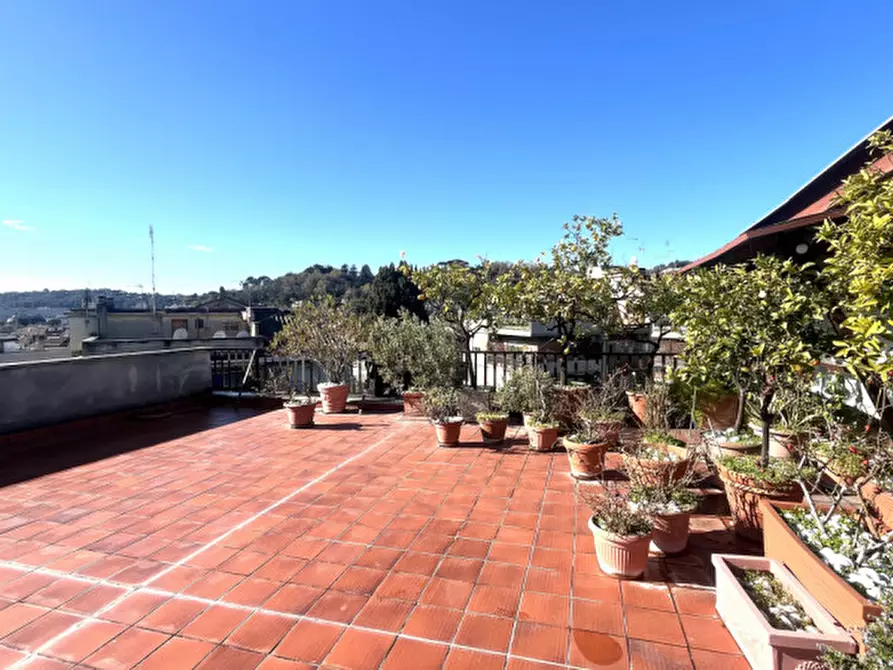 Immagine 16 di Appartamento in affitto  in Via degli Orti della Farnesina a Roma