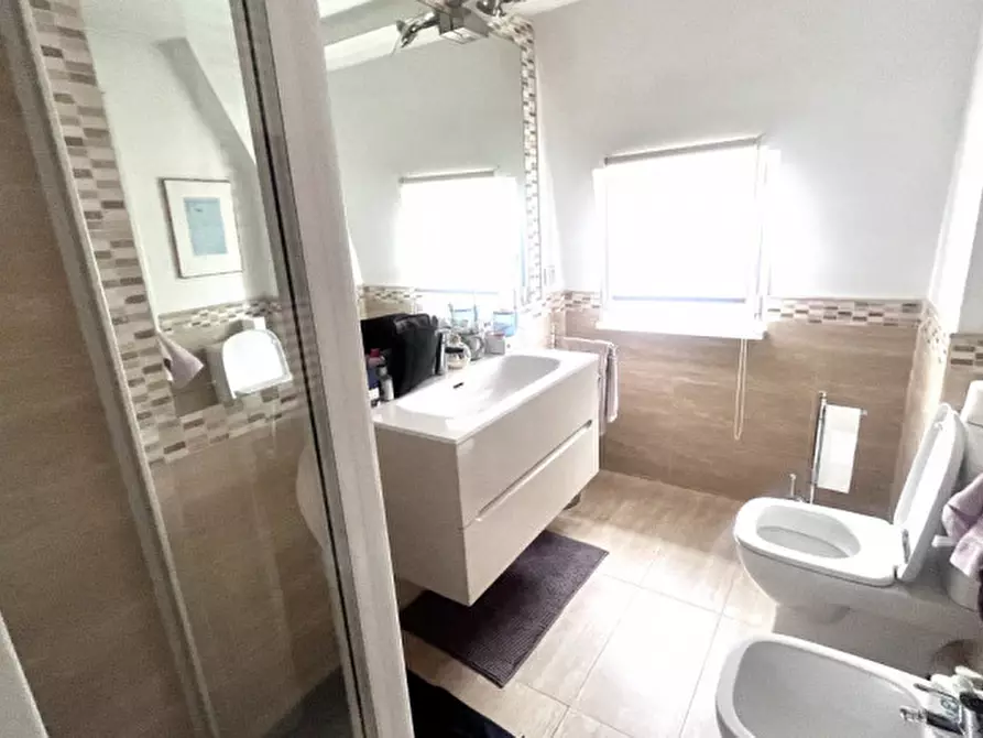 Immagine 20 di Appartamento in affitto  in Via degli Orti della Farnesina a Roma