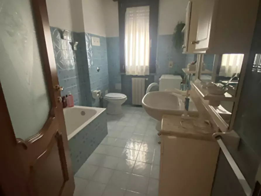 Immagine 19 di Appartamento in vendita  in via amendola a Chiari