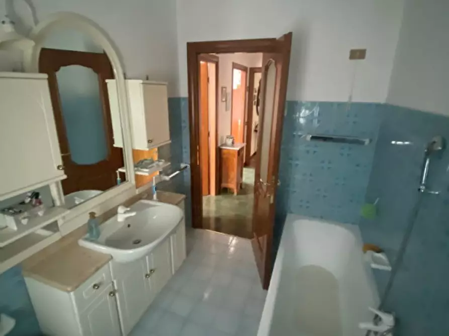 Immagine 22 di Appartamento in vendita  in via amendola a Chiari