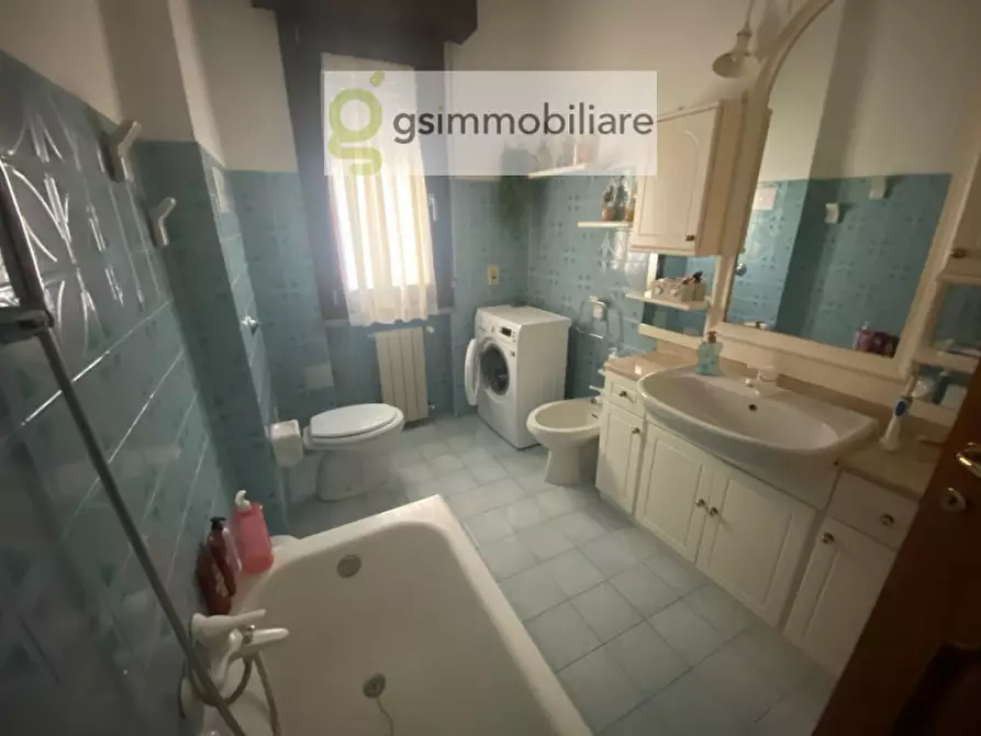 Immagine 36 di Appartamento in vendita  in via amendola a Chiari