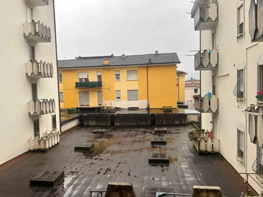 Immagine 9 di Appartamento in vendita  in Via Eugenio Barsanti a Valdagno