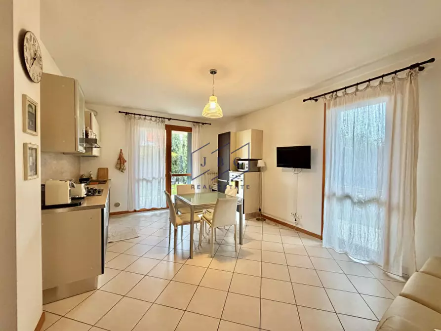 Immagine 1 di Appartamento in vendita  in Via dell'Angelo a Jesolo