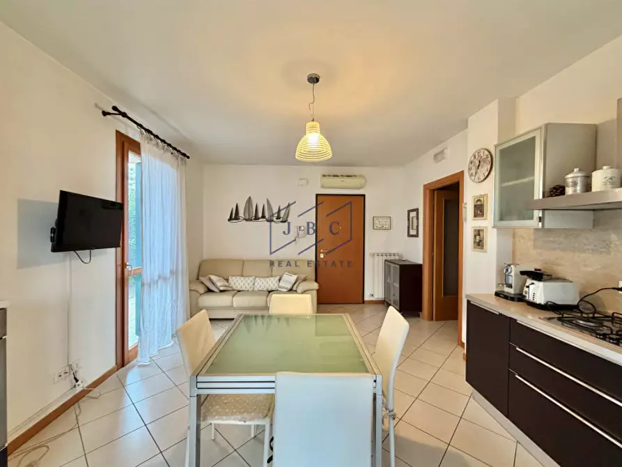 Immagine 2 di Appartamento in vendita  in Via dell'Angelo a Jesolo