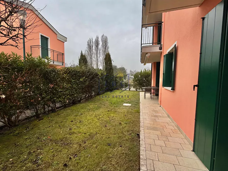 Immagine 10 di Appartamento in vendita  in Via dell'Angelo a Jesolo