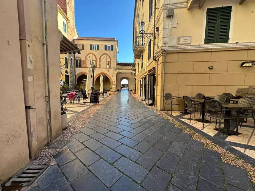 Immagine 1 di Appartamento in vendita  in Piazza Manin a Noli