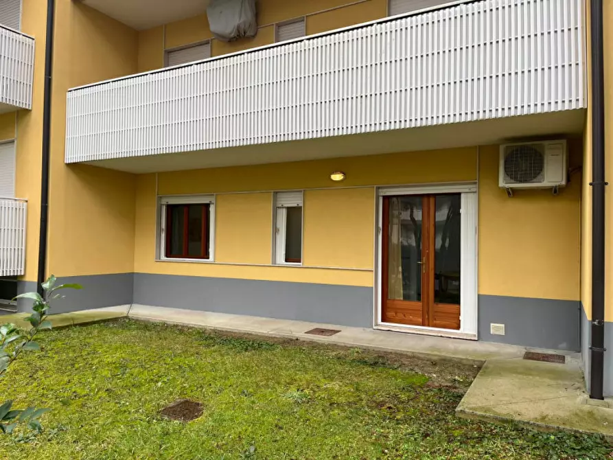 Immagine 1 di Appartamento in vendita  in Via della Tortora a Lignano Sabbiadoro