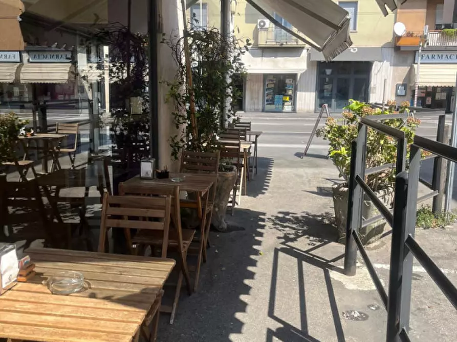 Immagine 21 di Attività commerciale in vendita  in Viale Antonio Gramsci a Parma