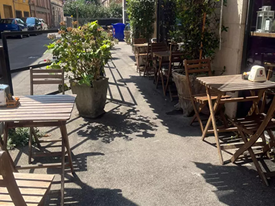 Immagine 23 di Attività commerciale in vendita  in Viale Antonio Gramsci a Parma