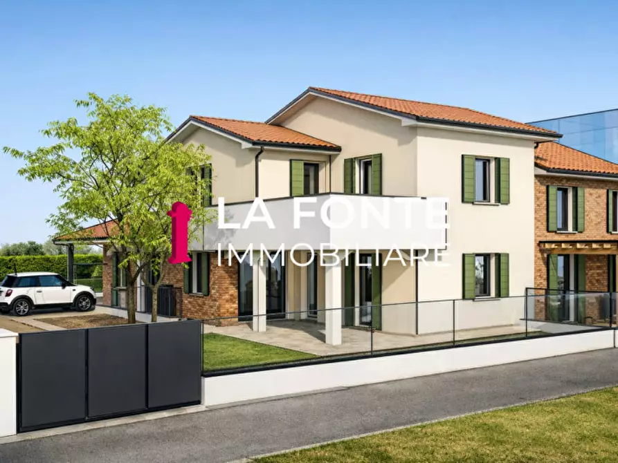 Immagine 1 di Casa bifamiliare in vendita  a Campolongo Maggiore