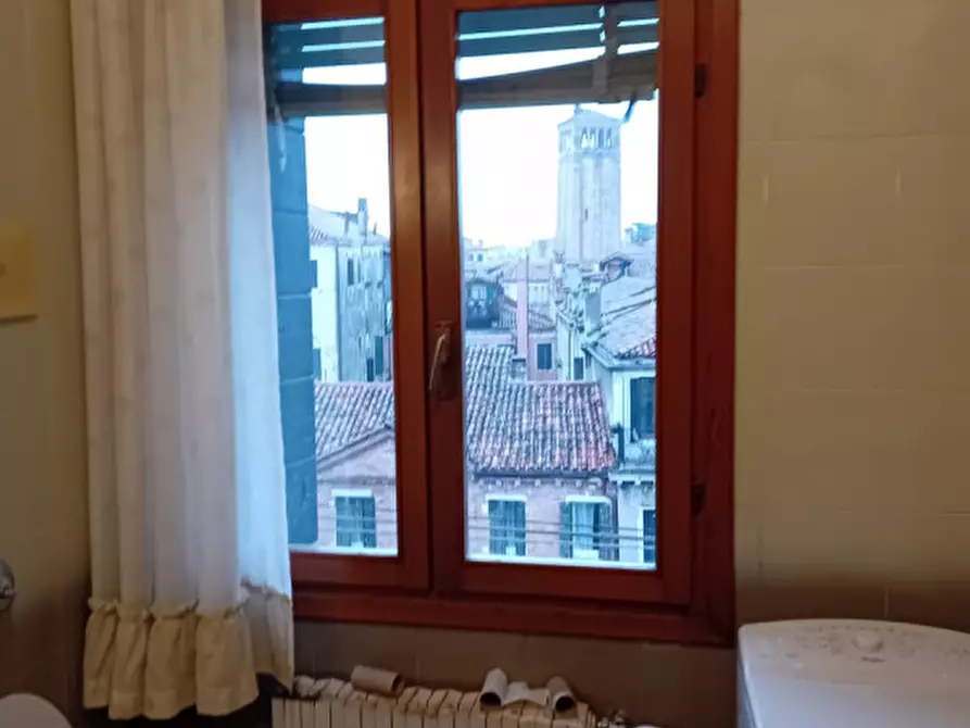 Immagine 9 di Appartamento in vendita  in Campo San Boldo a Venezia