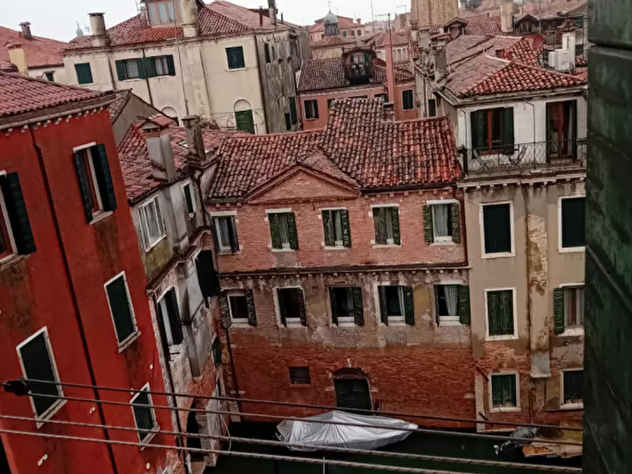 Immagine 11 di Appartamento in vendita  in Campo San Boldo a Venezia