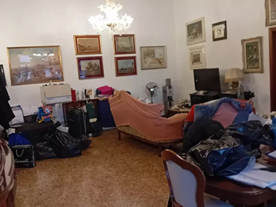 Immagine 14 di Appartamento in vendita  in Campo San Boldo a Venezia