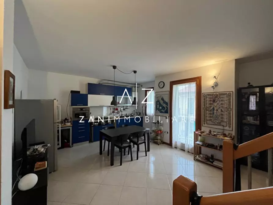 Immagine 1 di Appartamento in vendita  in Via Marcoai a Asolo
