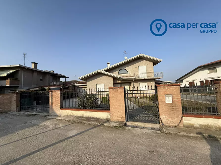 Immagine 1 di Casa indipendente in vendita  in Donada, Via Malipiera a Porto Viro