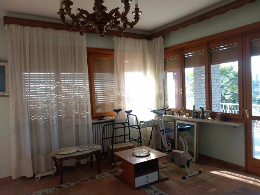 Immagine 10 di Villa in vendita  in Via Superga 33 a Baldissero Torinese