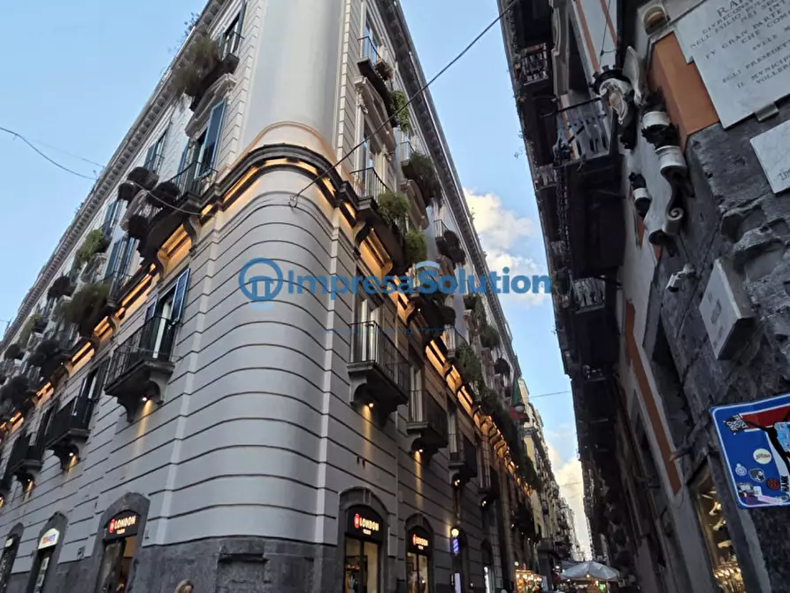 Immagine 1 di Magazzino in affitto  in Via Maddaloni a Napoli