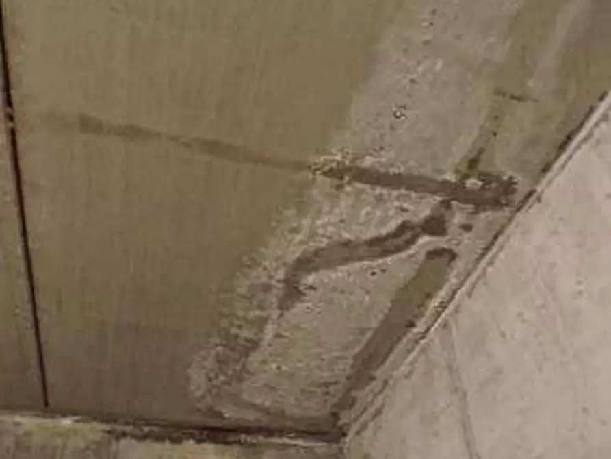 Immagine 9 di Garage in vendita  in Piazza Alcide De Gasperi 30 a San Giovanni Lupatoto