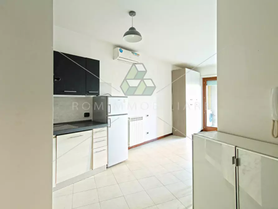 Immagine 2 di Appartamento in vendita  in Viale Leonida Tonelli a Roma