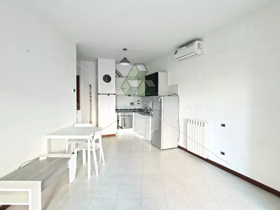 Immagine 3 di Appartamento in vendita  in Viale Leonida Tonelli a Roma