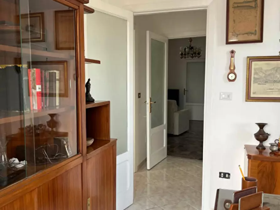 Immagine 10 di Appartamento in affitto  in VIA NAZIONALE N°727 a Torre Del Greco