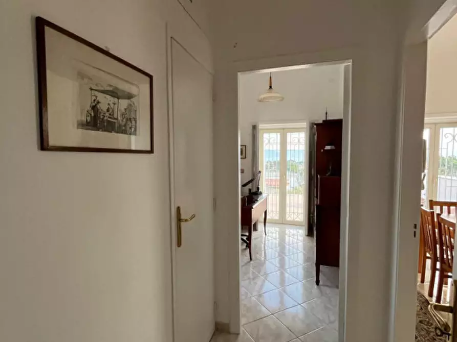Immagine 14 di Appartamento in affitto  in VIA NAZIONALE N°727 a Torre Del Greco