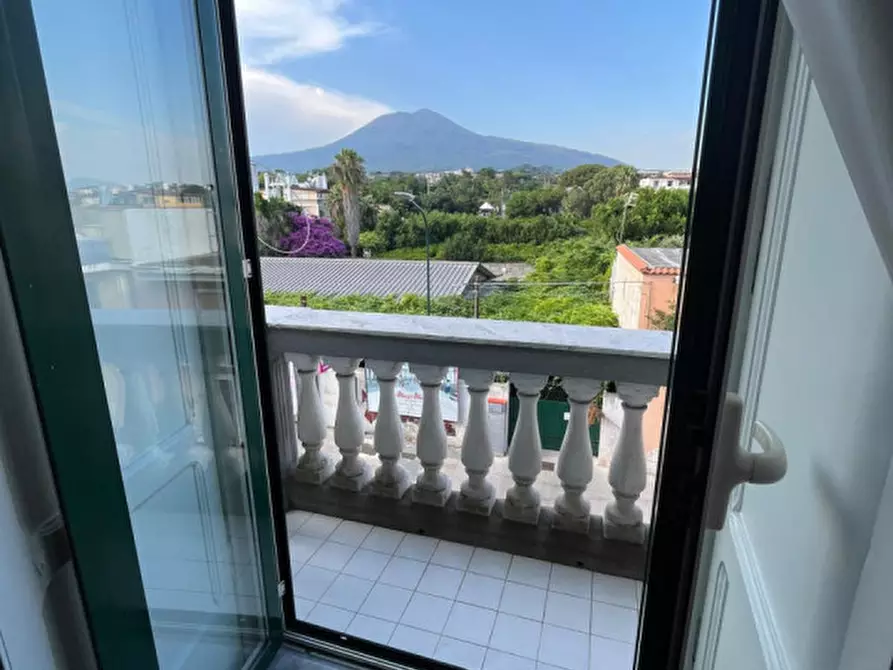 Immagine 19 di Appartamento in affitto  in VIA NAZIONALE N°727 a Torre Del Greco