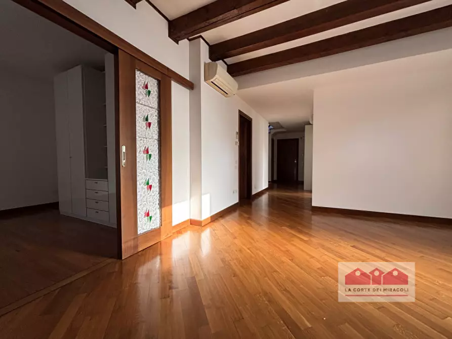 Immagine 1 di Appartamento in vendita  in Piazza Matteotti a Vicenza