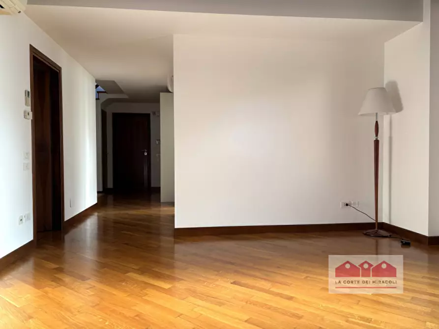 Immagine 6 di Appartamento in vendita  in Piazza Matteotti a Vicenza