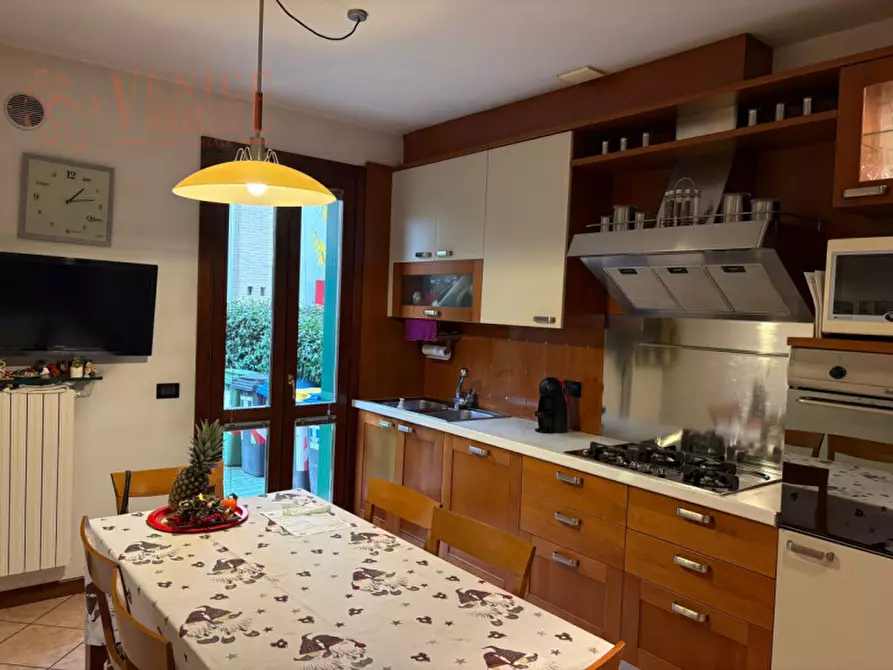 Immagine 9 di Casa quadrifamiliare in vendita  a Stra