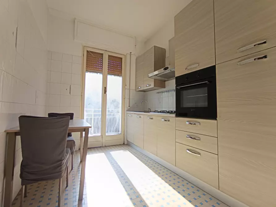 Immagine 2 di Appartamento in vendita  in Corso Tardy e Benech a Savona