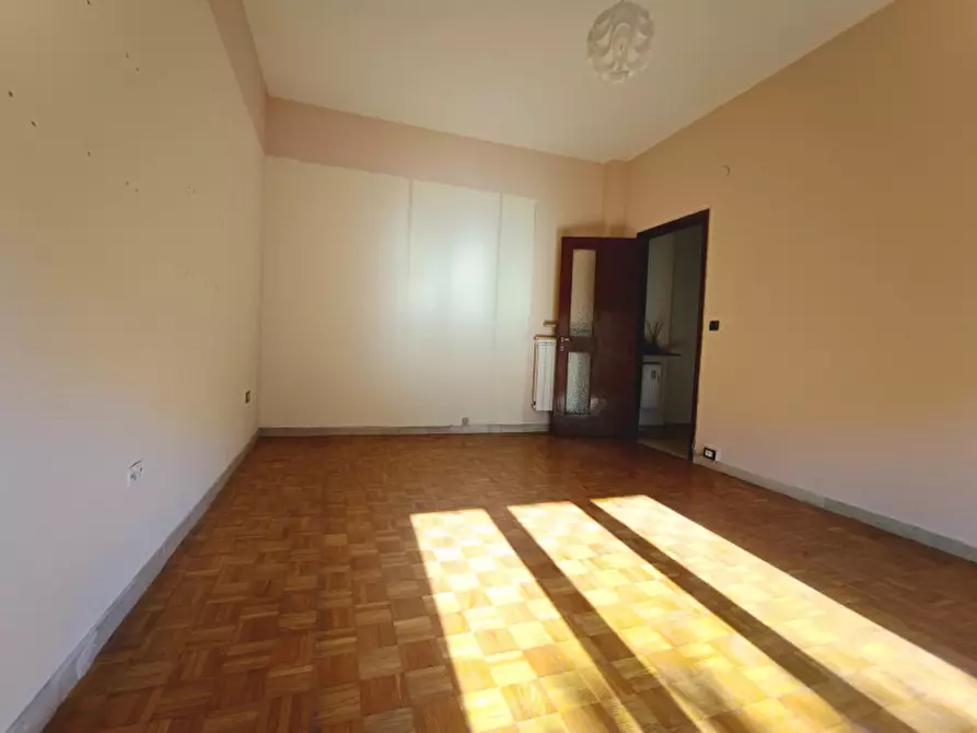 Immagine 3 di Appartamento in vendita  in Corso Tardy e Benech a Savona