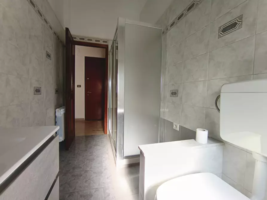 Immagine 6 di Appartamento in vendita  in Corso Tardy e Benech a Savona