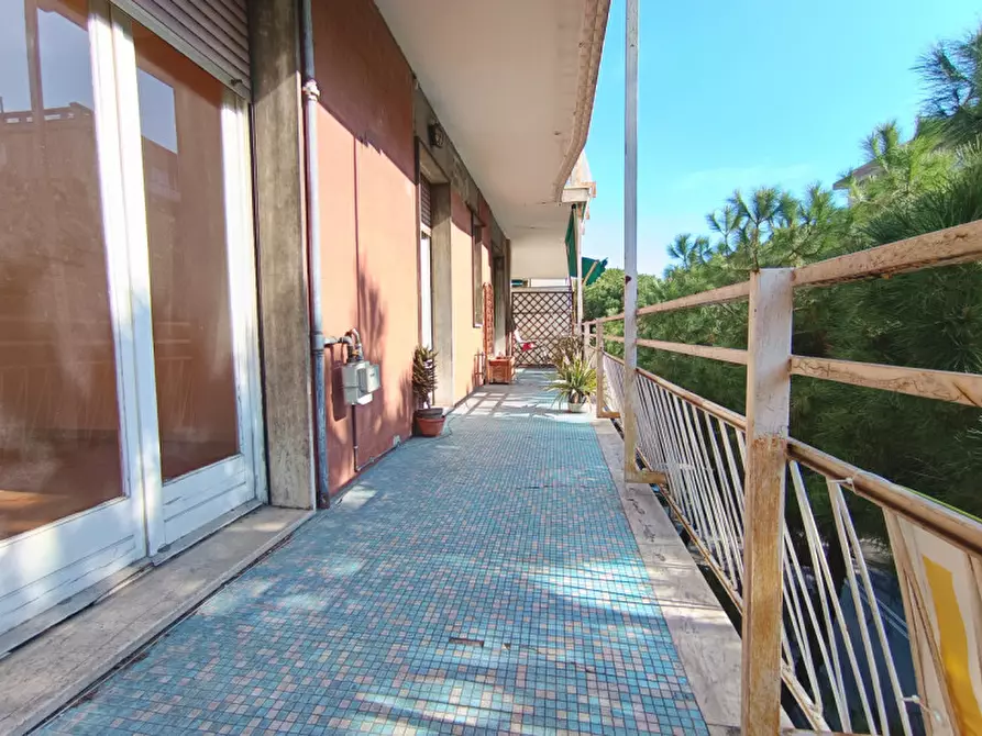 Immagine 8 di Appartamento in vendita  in Corso Tardy e Benech a Savona